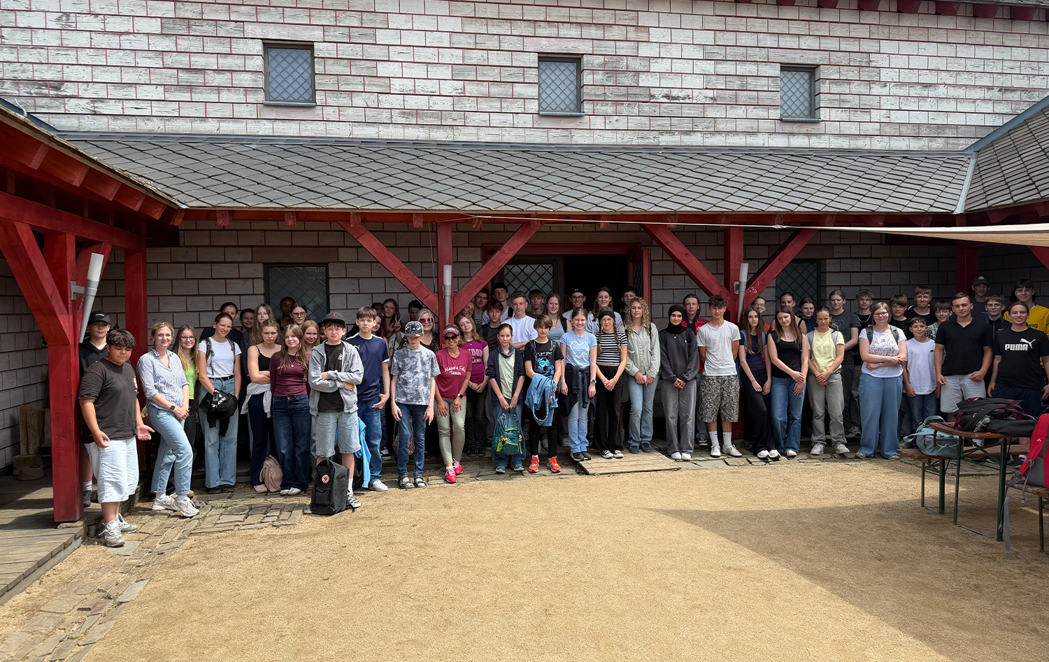 Lateinunterricht zum Erfahren und Anfassen– Schülerinnen und Schüler der LTS auf Exkursion nach Pohl