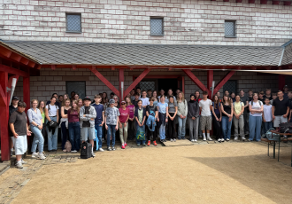 Lateinunterricht zum Erfahren und Anfassen– Schülerinnen und Schüler der LTS auf Exkursion nach Pohl